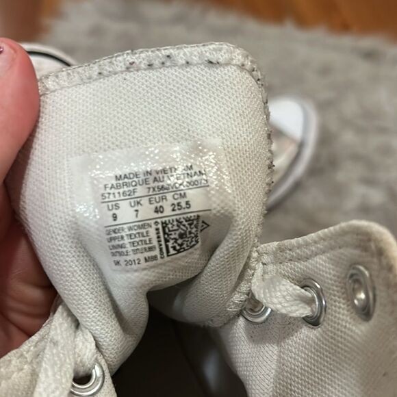 Converse‎ Women's canvas tan and pink snake print high top tennishoes - Picture 9 of 9